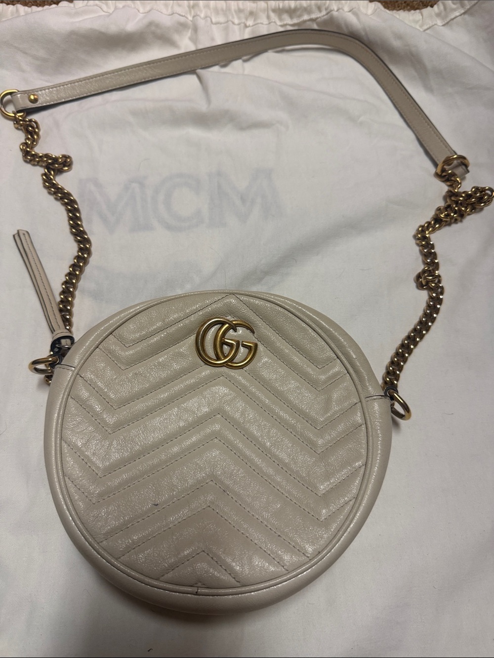 Gucci Round Chevron Crossbody Bag in Light Beige with Gold Hardware